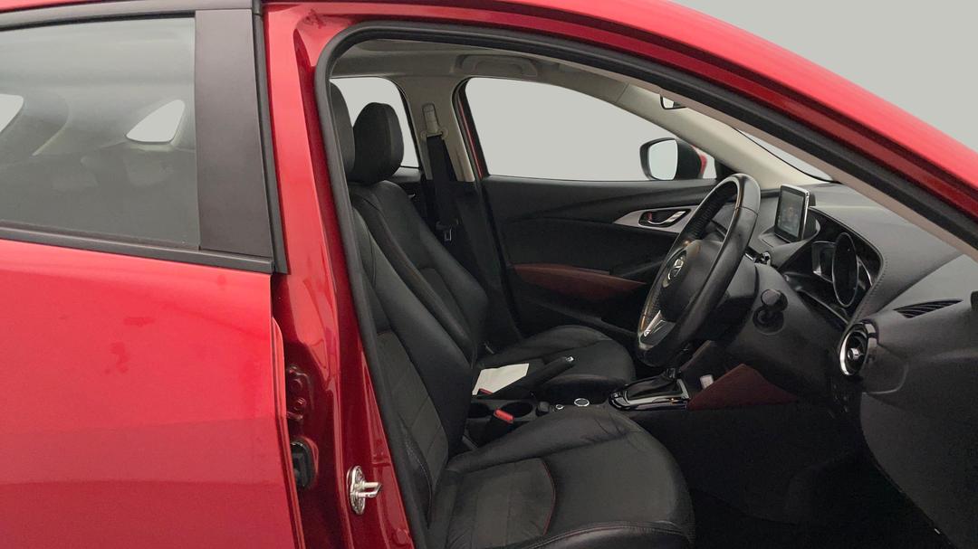 2017 Mazda CX-3 Akari (FWD), Automatic, 40186 km, Right Side Front Door Cabin View