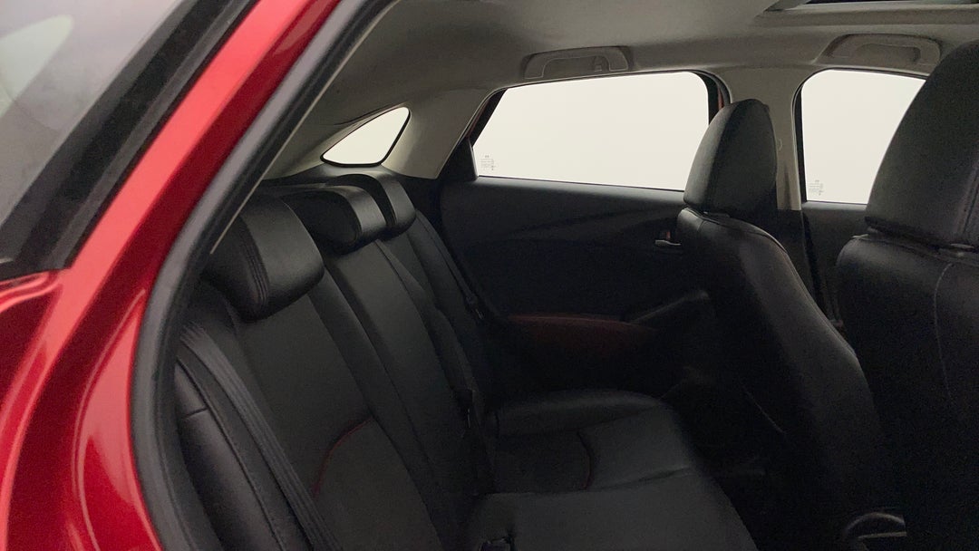 2017 Mazda CX-3 Akari (FWD), Automatic, 40186 km, Right Side Rear Door Cabin View
