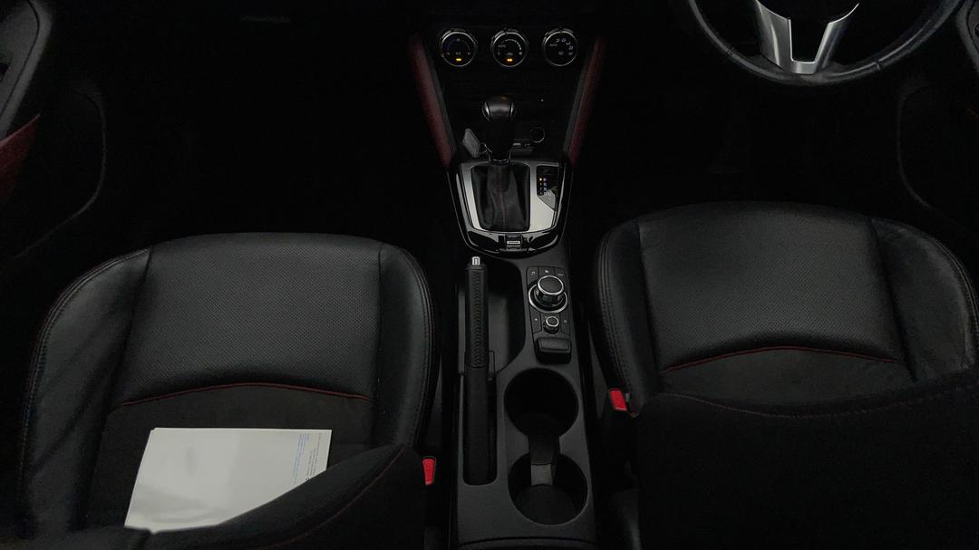 2017 Mazda CX-3 Akari (FWD), Automatic, 40186 km, Center Console