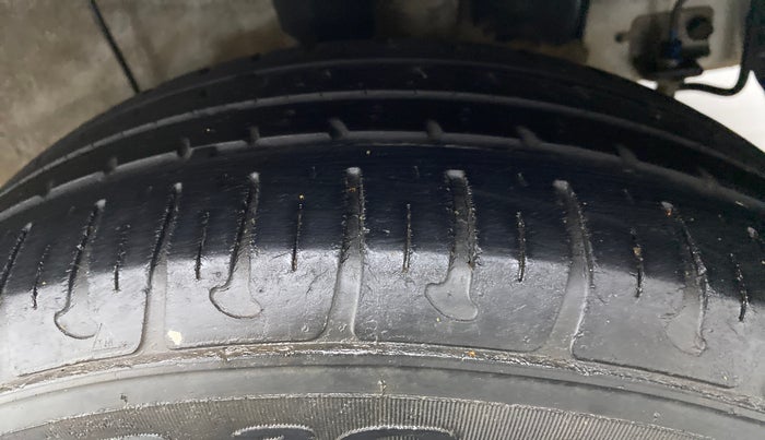 2019 Hyundai Xcent S AT 1.2, Petrol, Automatic, 37,815 km, Left Rear Tyre Tread
