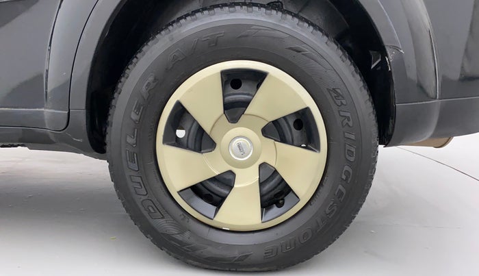 2016 Mahindra XUV500 W6, Diesel, Manual, 63,979 km, Left Rear Wheel
