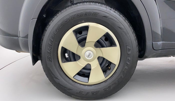 2016 Mahindra XUV500 W6, Diesel, Manual, 63,979 km, Right Rear Wheel