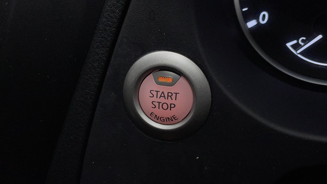 2023 Nissan Navara Pro-4x (4x4), Automatic, 14481 km, Keyless / Button Start