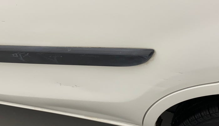 2014 Maruti Alto 800 LXI, Petrol, Manual, 60,815 km, Rear left door - Minor scratches