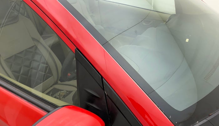 2011 Honda Brio S MT, Petrol, Manual, 68,158 km, Right A pillar - Paint is slightly faded