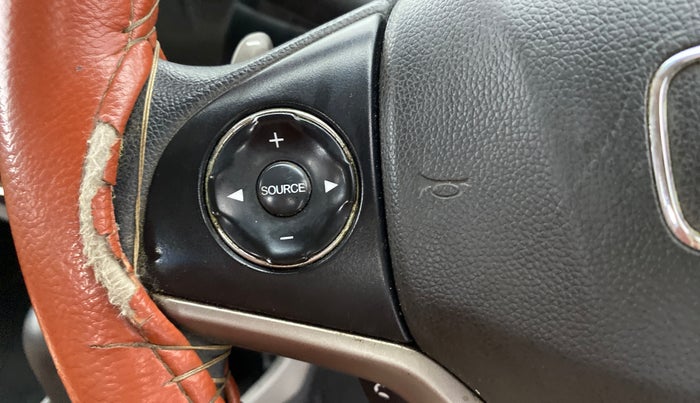 2017 Honda City V CVT, Petrol, Automatic, 96,184 km, Steering wheel - Sound system control not functional