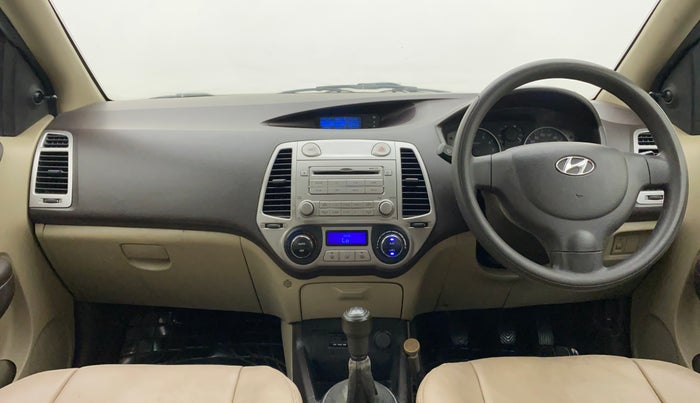 2011 Hyundai i20 MAGNA (O) 1.2, Petrol, Manual, 41,576 km, Dashboard