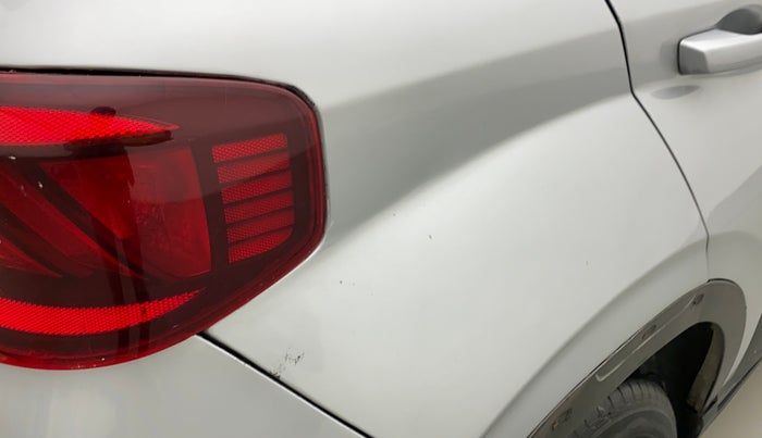 2020 Hyundai VENUE S 1.2, Petrol, Manual, 15,694 km, Right quarter panel - Minor scratches