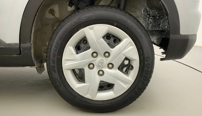 2020 Hyundai VENUE S 1.2, Petrol, Manual, 15,694 km, Left Rear Wheel