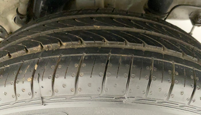 2020 Hyundai VENUE S 1.2, Petrol, Manual, 15,694 km, Left Rear Tyre Tread