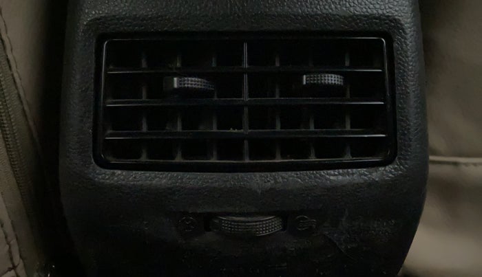 2015 Hyundai Elite i20 ASTA 1.2, Petrol, Manual, 78,240 km, Rear AC Vents