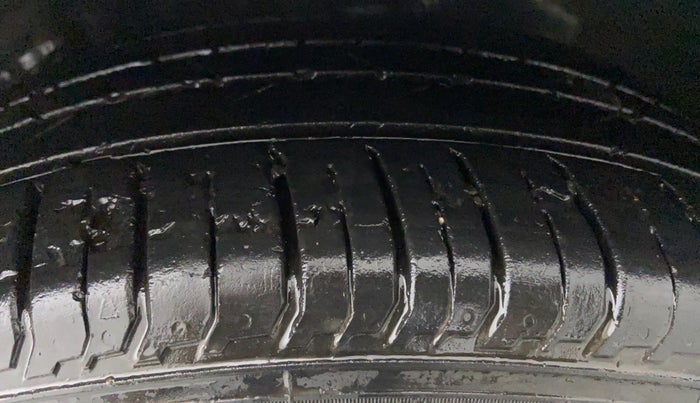 2015 Hyundai Elite i20 ASTA 1.2, Petrol, Manual, 78,240 km, Left Front Tyre Tread