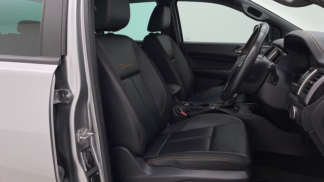 2021 Ford Ranger Wildtrak 2.0 (4x4), Automatic, 47157 km, Right Side Front Door Cabin View