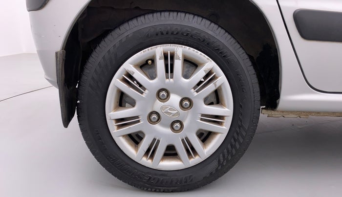 2011 Hyundai Santro Xing GLS, Petrol, Manual, 43,881 km, Right Rear Wheel