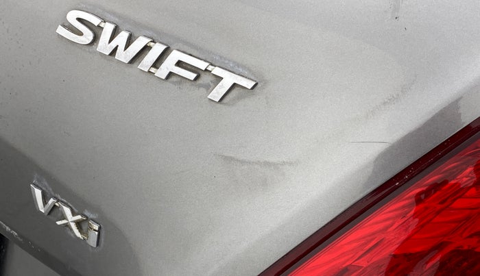 2014 Maruti Swift VXI, Petrol, Manual, 46,247 km, Dicky (Boot door) - Minor scratches