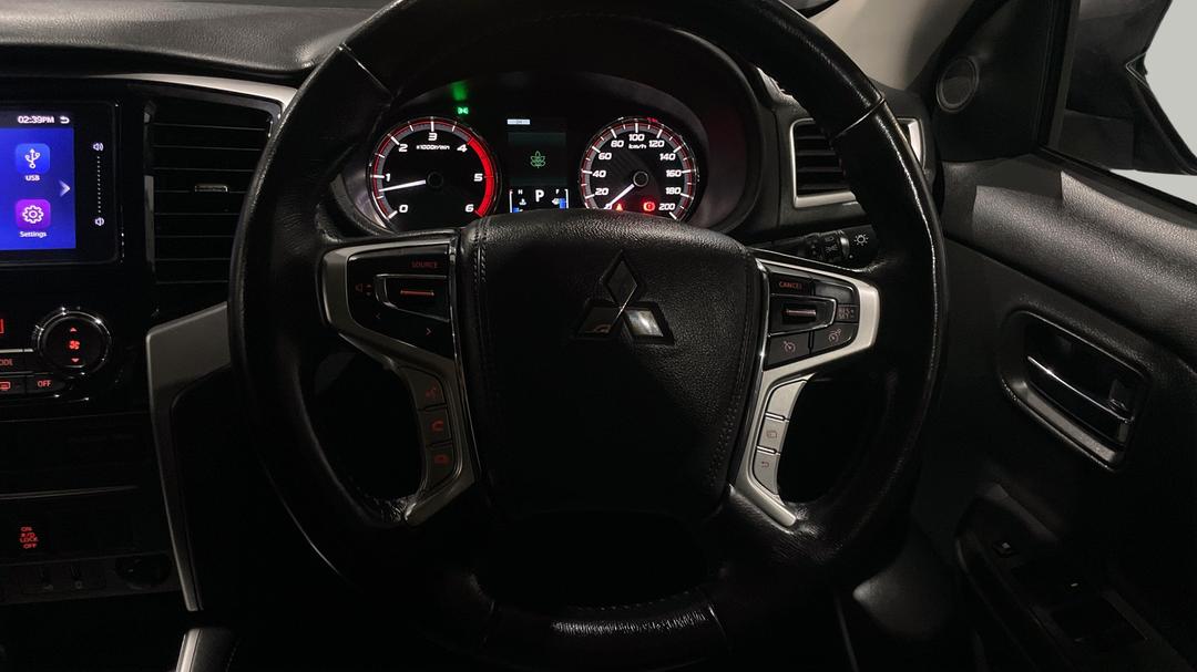 2021 Mitsubishi Triton Glx-r (4x4), Automatic, 81331 km, Steering Wheel Close-up