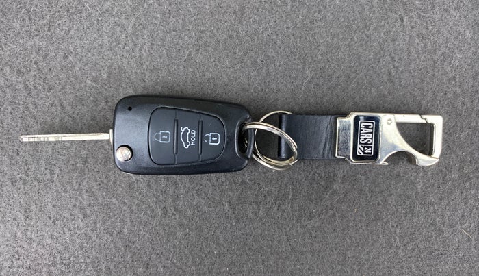 2014 Hyundai i10 SPORTZ 1.1 IRDE2, Petrol, Manual, 28,062 km, Key Close Up