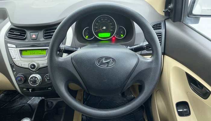 2017 Hyundai Eon MAGNA PLUS, Petrol, Manual, 36,516 km, Steering Wheel Close Up