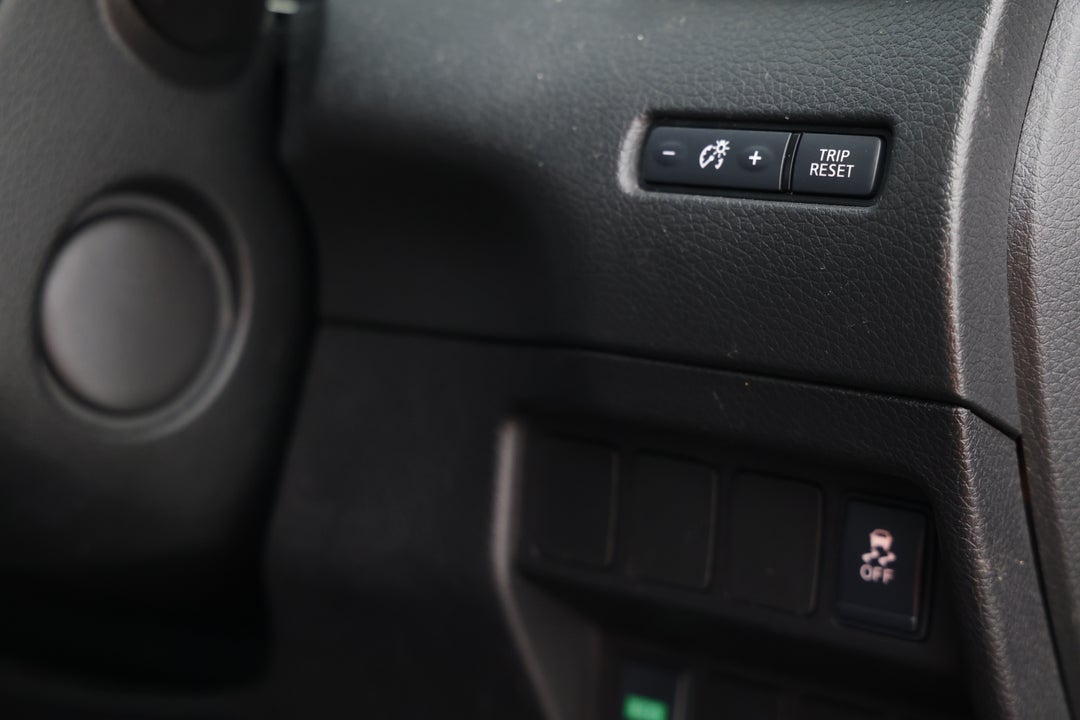 2018 Nissan X-trail St (4WD), Automatic, 138364 km, Utility Switches/Buttons