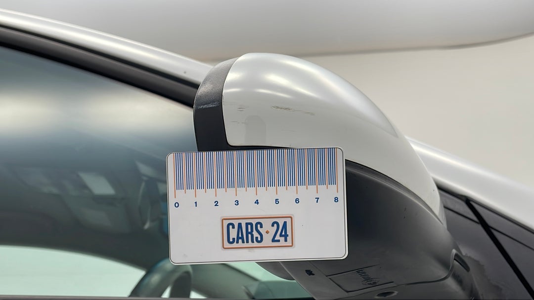 Side Mirrors Housing RHS Scratch