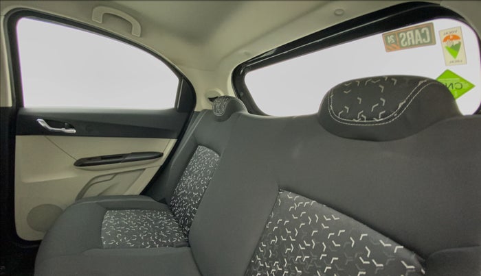 2022 Tata Tiago XZ PLUS CNG, CNG, Manual, 31,669 km, Right Side Rear Door Cabin