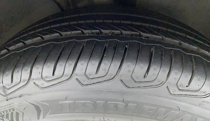 2019 Skoda Octavia L&K 1.8 TSI AT, Petrol, Automatic, 35,897 km, Right Front Tyre Tread