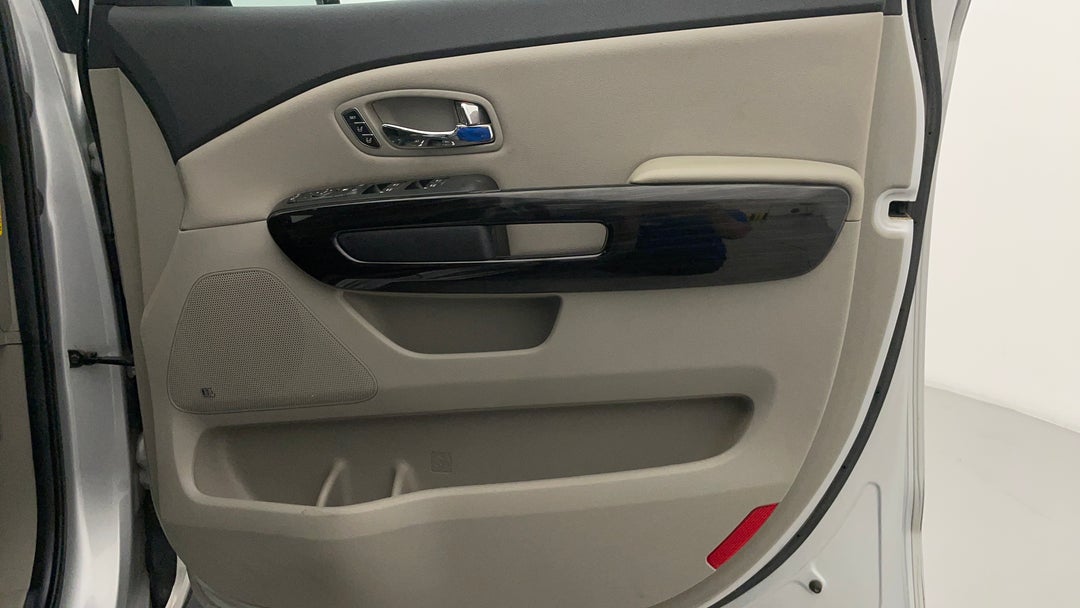 2019 Kia Carnival Platinum, Automatic, 133155 km, Speaker View
