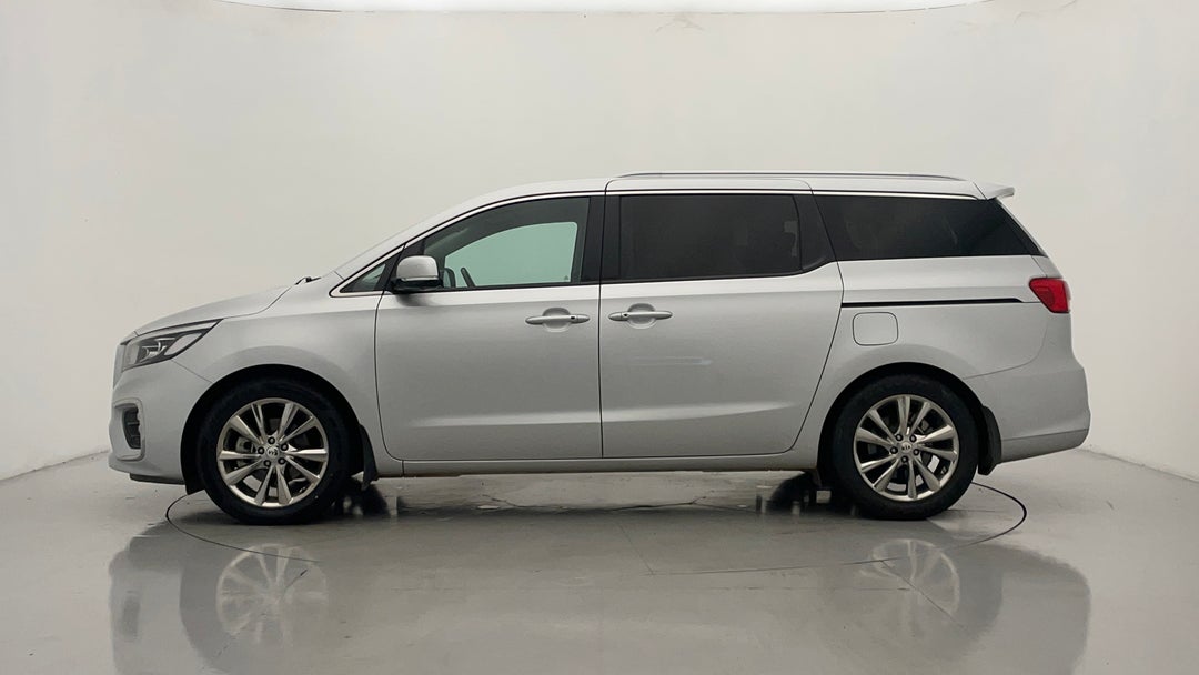2019 Kia Carnival Platinum, Automatic, 133155 km, Left Side View