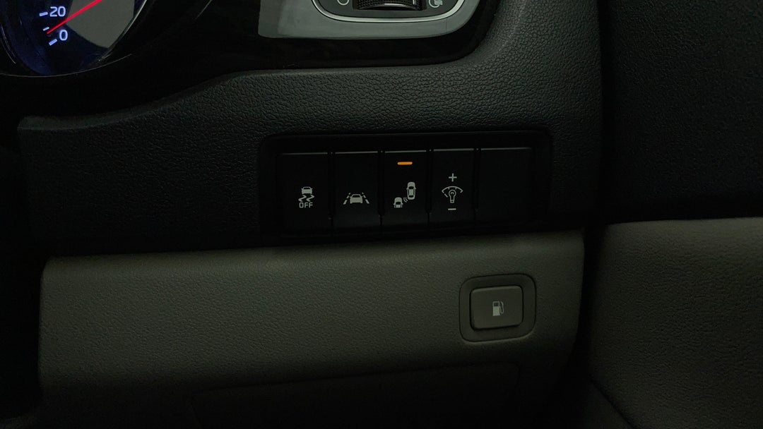 2019 Kia Carnival Platinum, Automatic, 133155 km, Utility Switches/Buttons