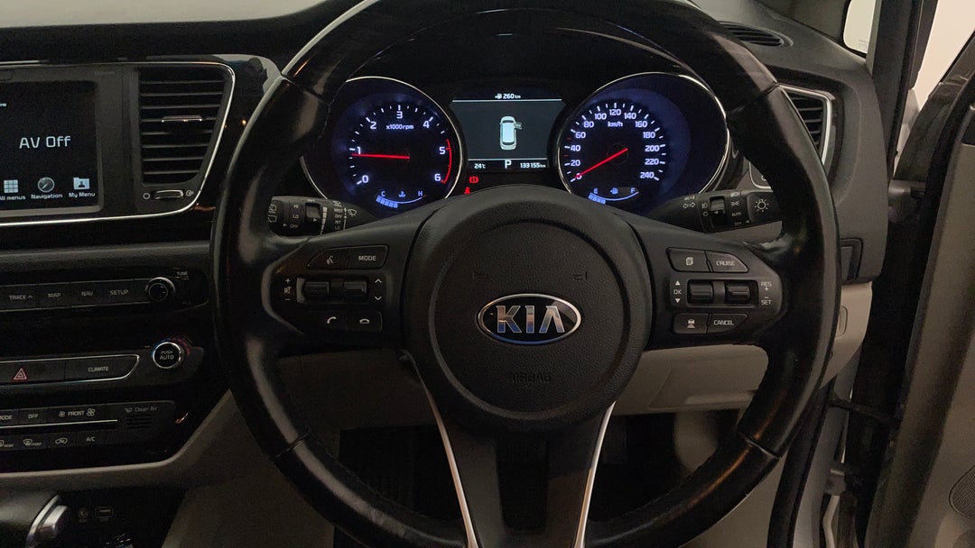 2019 Kia Carnival Platinum, Automatic, 133155 km, Steering Wheel Close-up