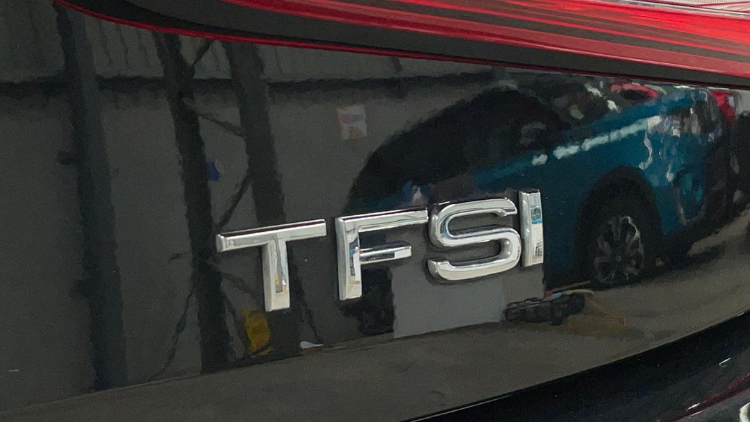 Badge (Boot Right Side)