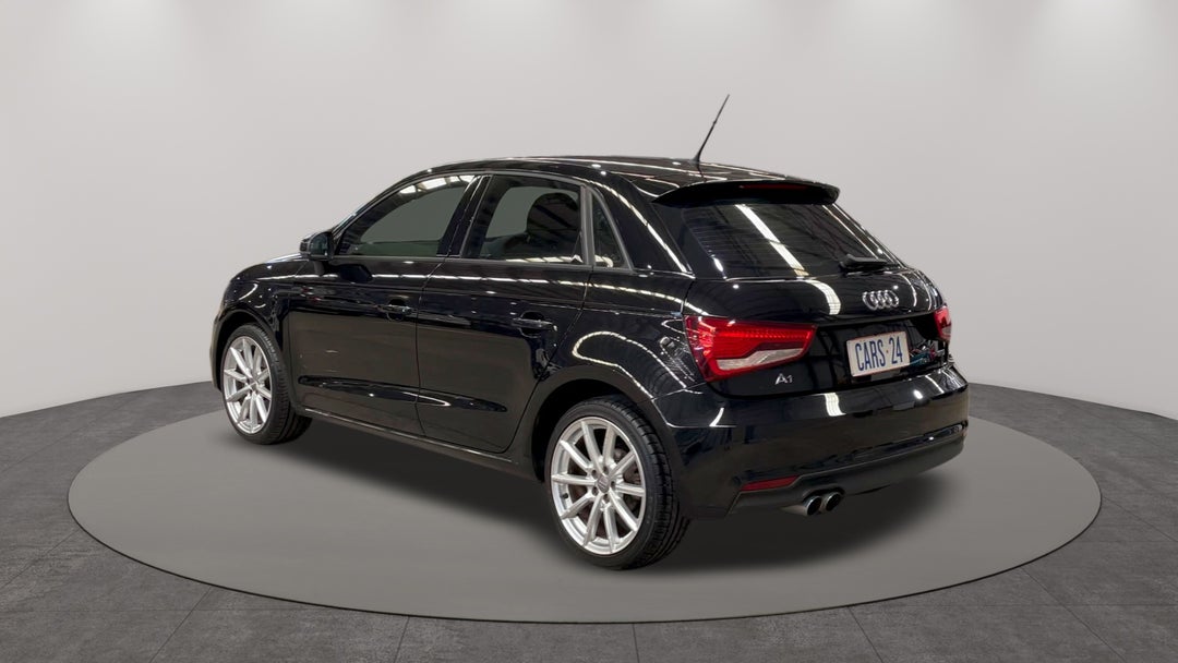 Left Back Diagonal (45- Degree) View