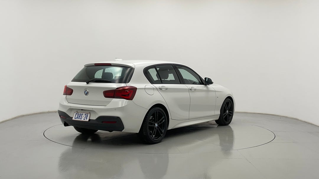 Right Back Diagonal (45- Degree) View