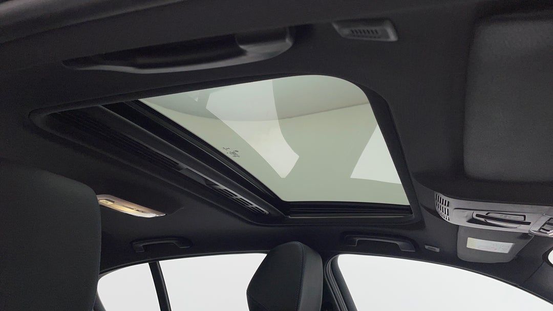 Interior Sunroof/Moonroof