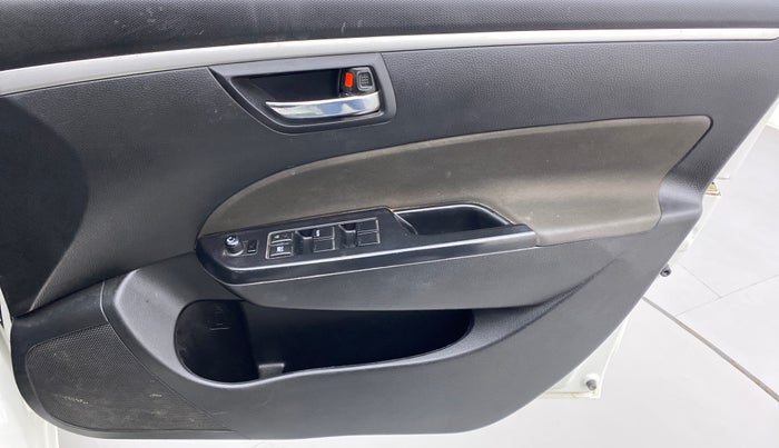 2017 Maruti Swift VXI O, Petrol, Manual, 42,828 km, Driver Side Door Panels Control