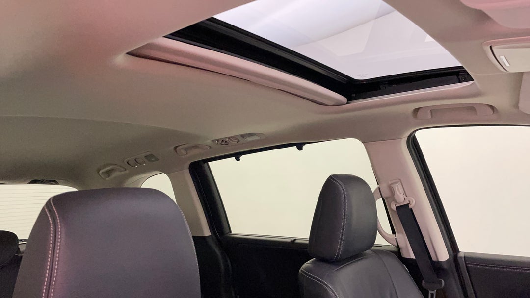 Interior Sunroof/Moonroof