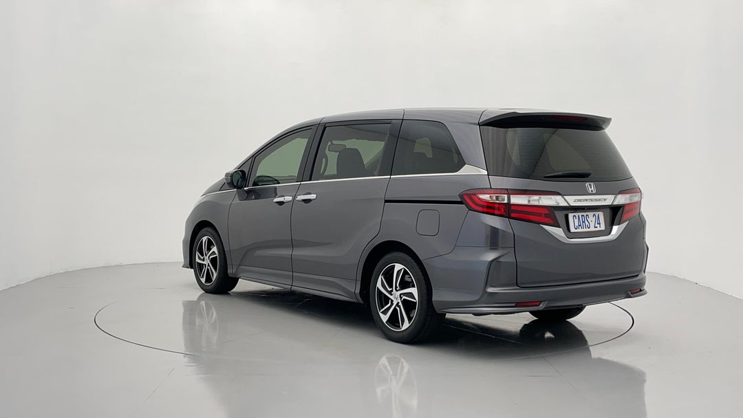 Left Back Diagonal (45- Degree) View