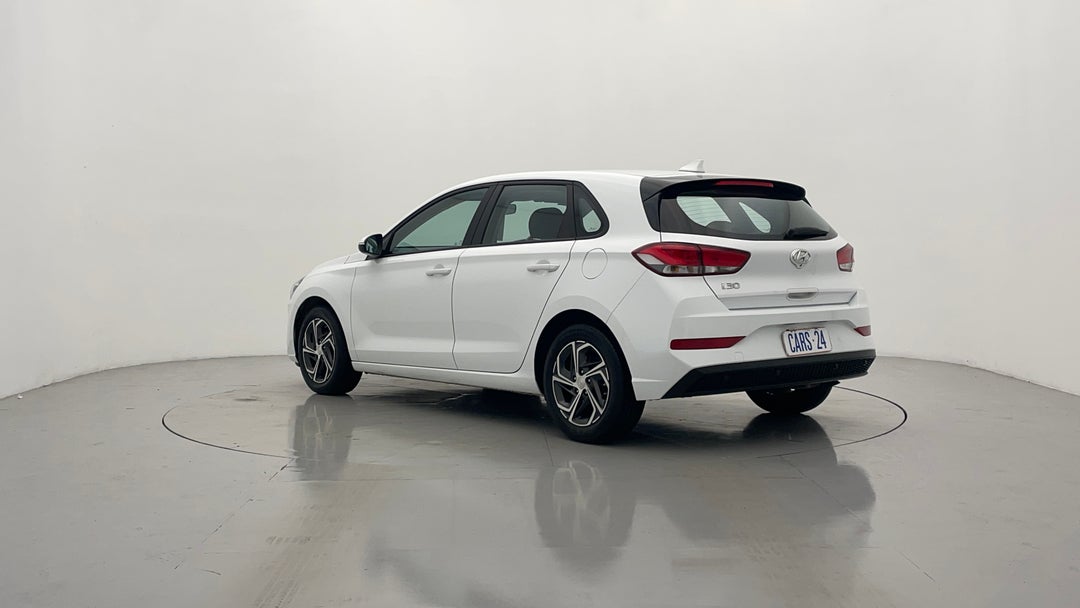 Left Back Diagonal (45- Degree) View