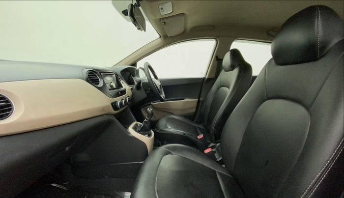 2017 Hyundai Grand i10 MAGNA 1.2 KAPPA VTVT, Petrol, Manual, 76,507 km, Right Side Front Door Cabin