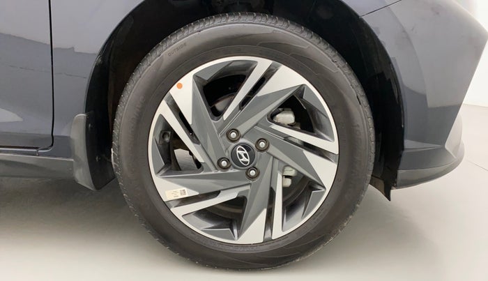 2023 Hyundai NEW I20 ASTA (O) 1.2 MT, Petrol, Manual, 3,928 km, Right Front Wheel