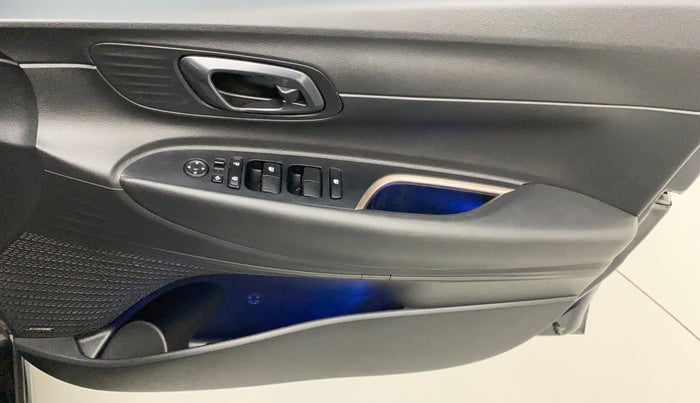 2023 Hyundai NEW I20 ASTA (O) 1.2 MT, Petrol, Manual, 3,928 km, Driver Side Door Panels Control