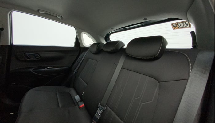 2023 Hyundai NEW I20 ASTA (O) 1.2 MT, Petrol, Manual, 3,928 km, Right Side Rear Door Cabin