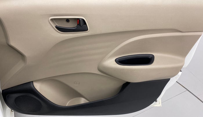 2019 Hyundai NEW SANTRO ERA, Petrol, Manual, 22,383 km, Driver Side Door Panels Control