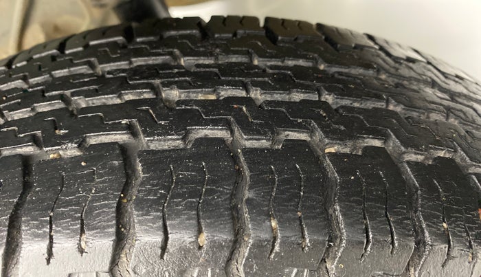 2014 Datsun Go T, Petrol, Manual, 65,504 km, Left Rear Tyre Tread
