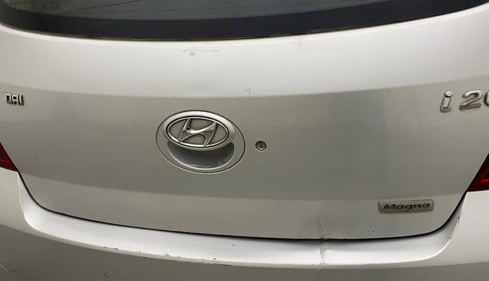 2011 Hyundai i20 MAGNA (O) 1.2, Petrol, Manual, 25,809 km, Dicky (Boot door) - Minor scratches