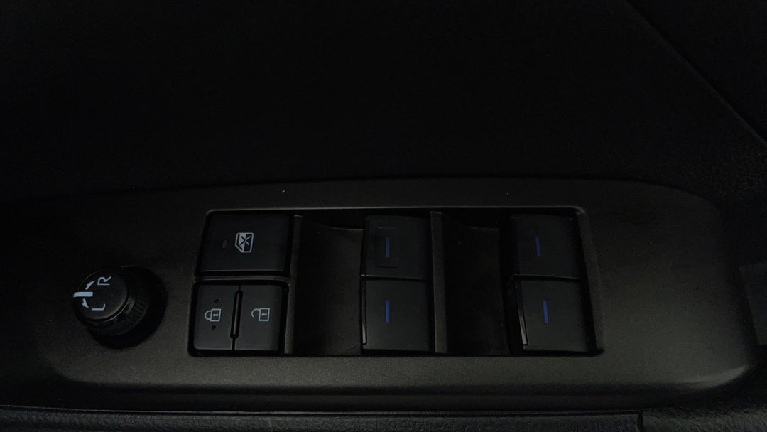 Drivers Side Door Panel Controls