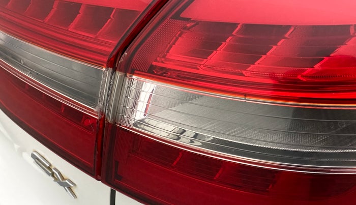 2019 Hyundai Creta 1.6 SX (O) VTVT, Petrol, Manual, 60,781 km, Right tail light - Minor damage