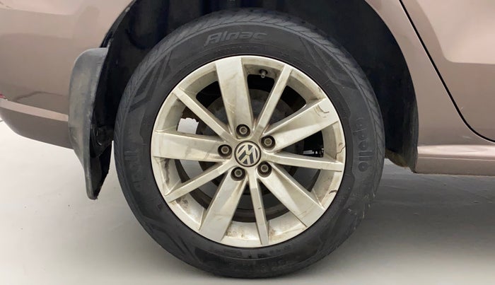 2016 Volkswagen Ameo HIGHLINE1.2L, Petrol, Manual, 37,966 km, Right Rear Wheel
