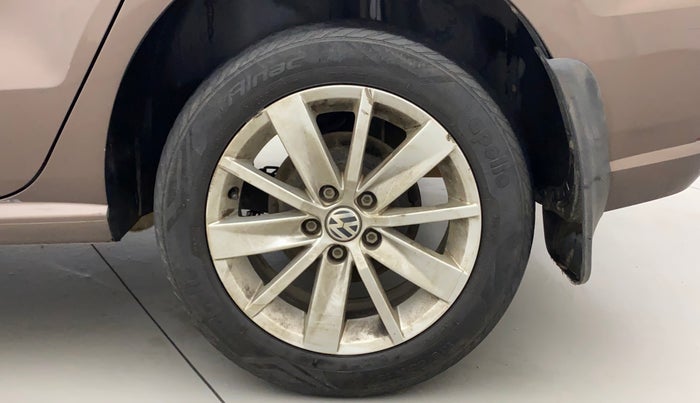 2016 Volkswagen Ameo HIGHLINE1.2L, Petrol, Manual, 37,966 km, Left Rear Wheel