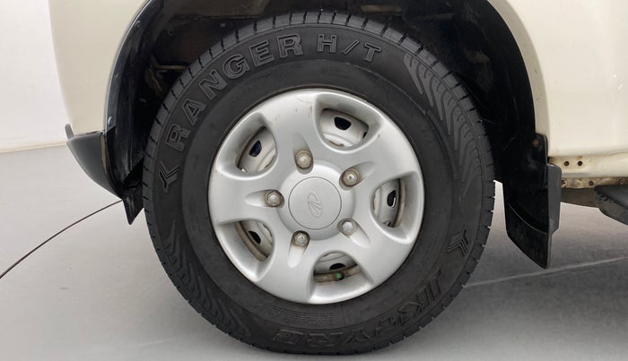 2015 Mahindra Scorpio S2, Diesel, Manual, 73,296 km, Left Front Wheel